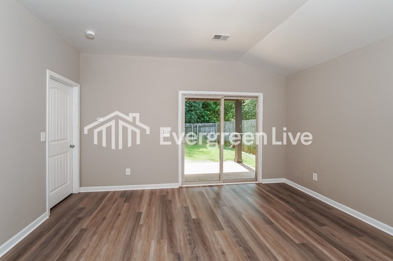 312 Union Station Way - Photo 4 of 14