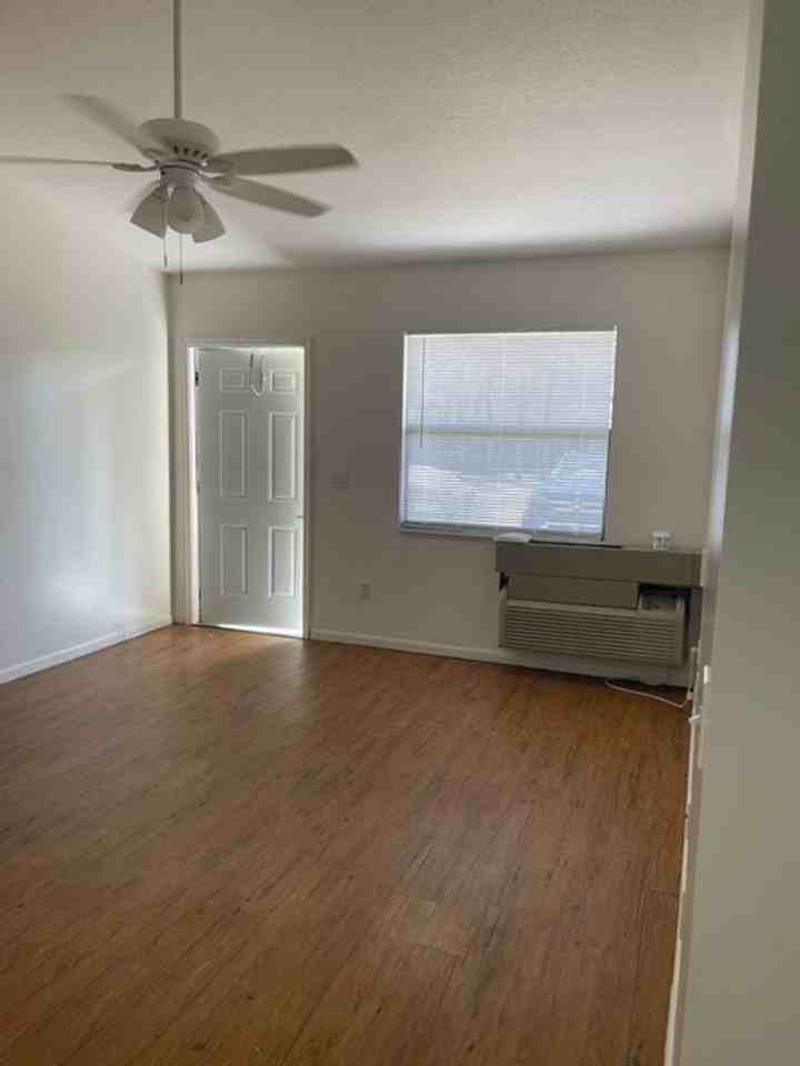Woodfield Apartments - Photo 3 of 7