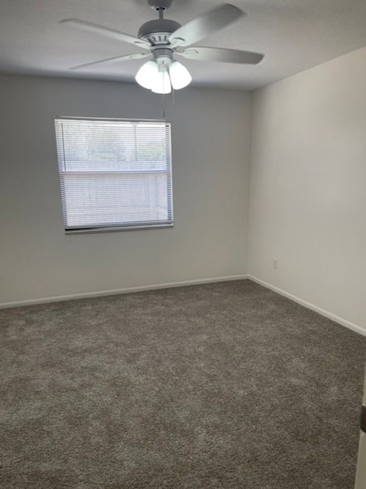 Woodfield Apartments - Photo 4 of 7