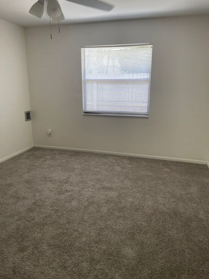 Woodfield Apartments - Photo 5 of 7