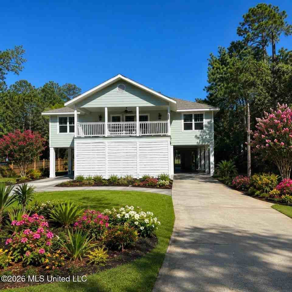 113 Forest St