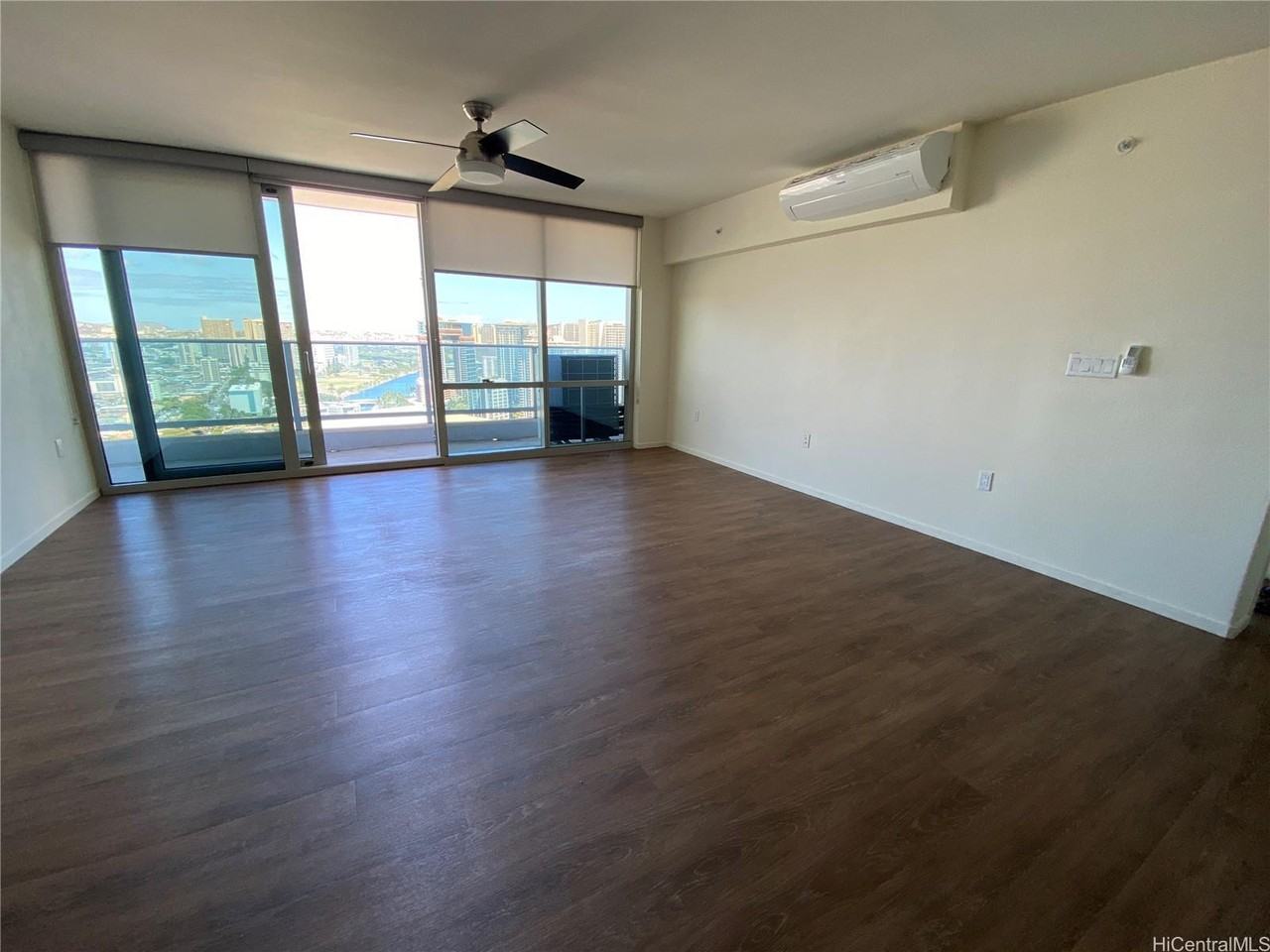 1631 Kapiolani Blvd #3206 - Photo 3 of 7