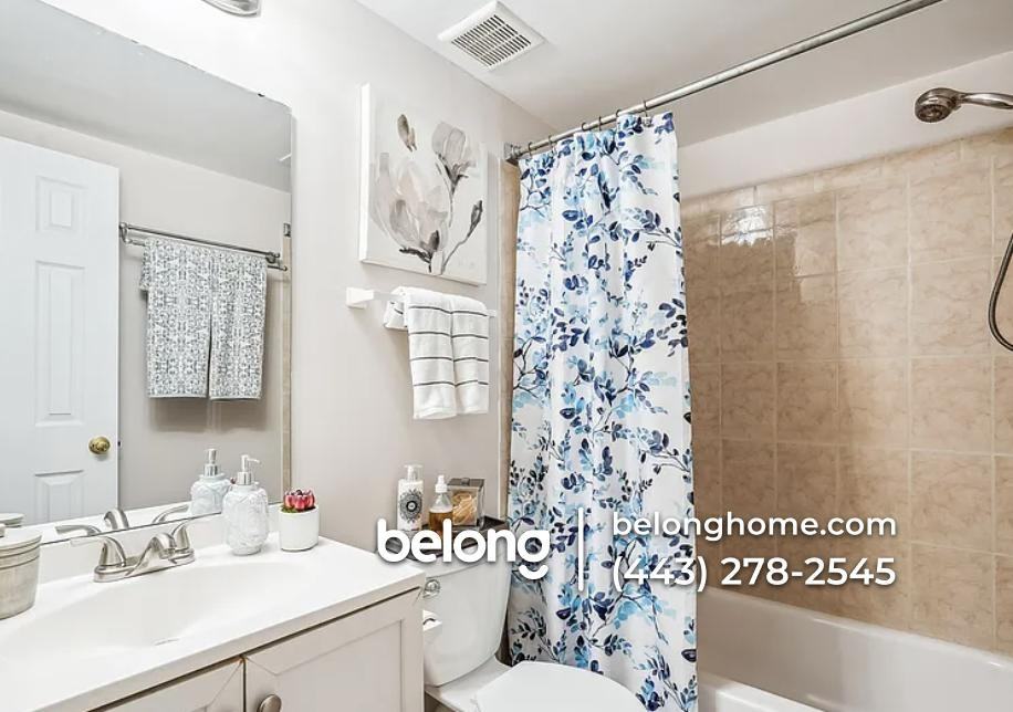 1227 Travis View Ct - Photo 2 of 18