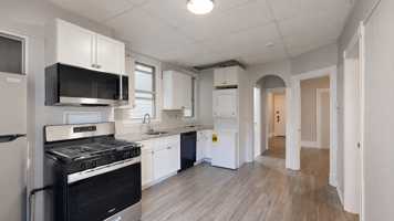 featured image of 346 Chelsea St #1