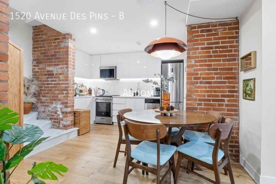 1520 Avenue Des Pins - Photo 2 of 21