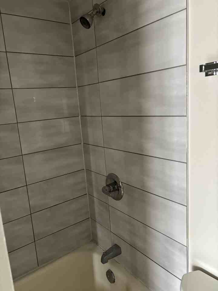 825 8 Ave Sw #1 - Photo 6 of 6