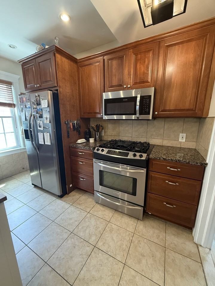 31 Mount Vernon St #3 - Photo 4 of 18