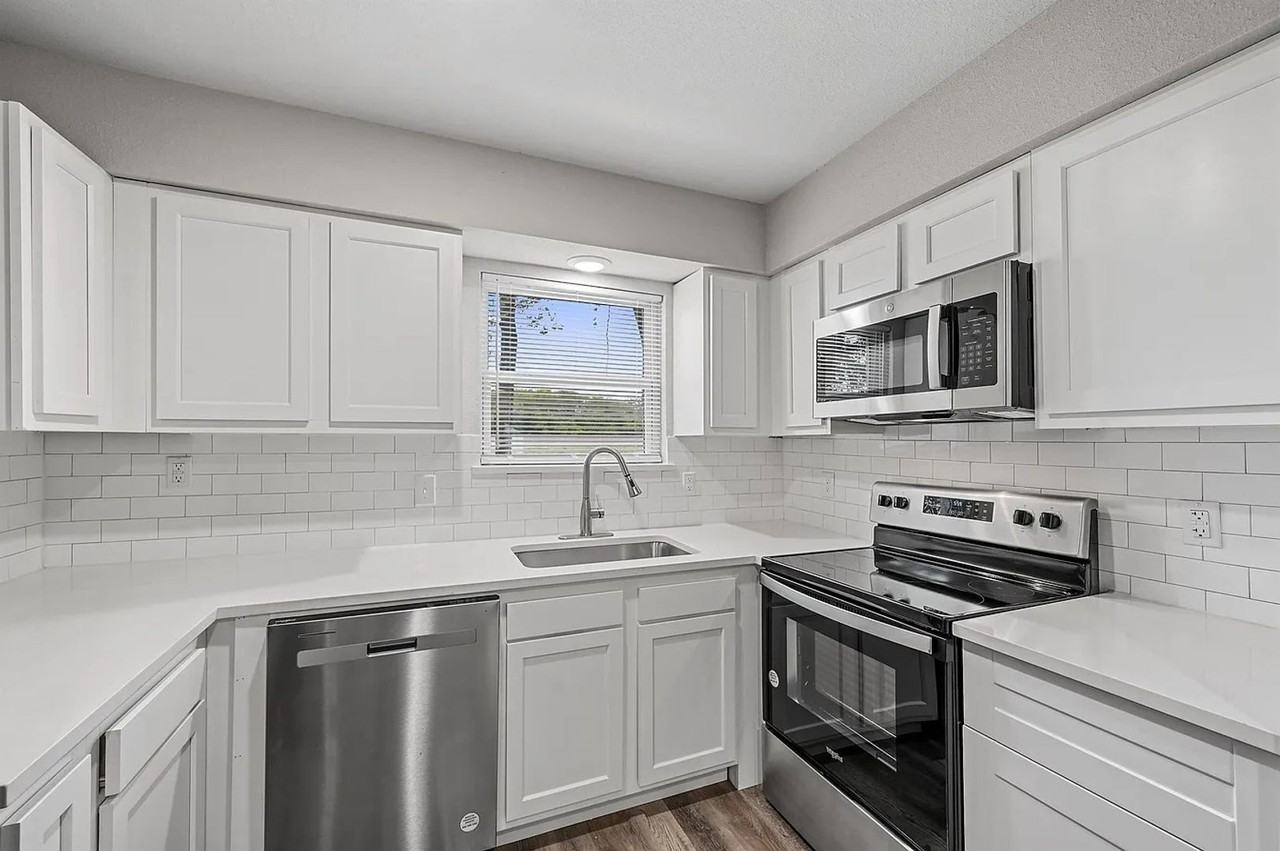Heritage Grove Apartments - Photo 3 of 24