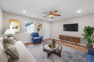 featured image of 653 N Henry Hynds Expy