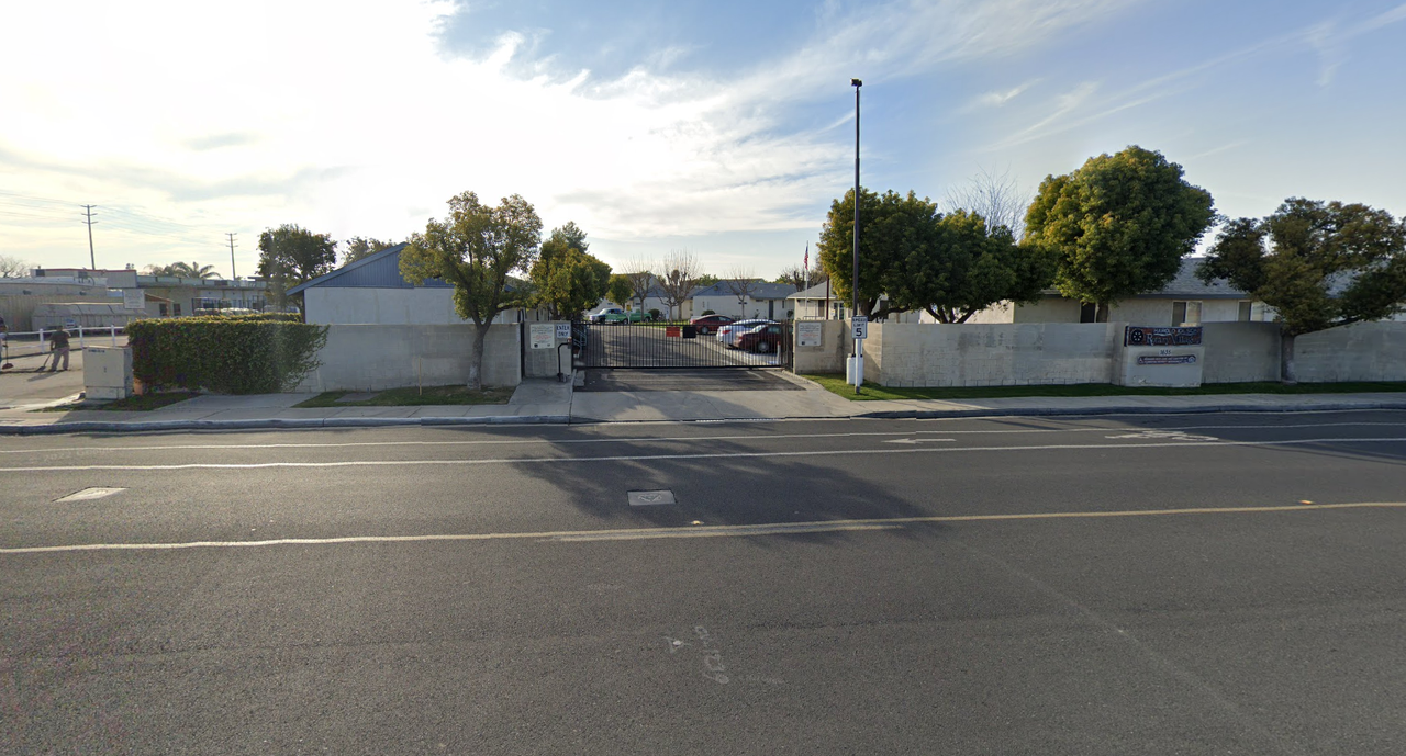 1635 Randolph St - Photo 2 of 3