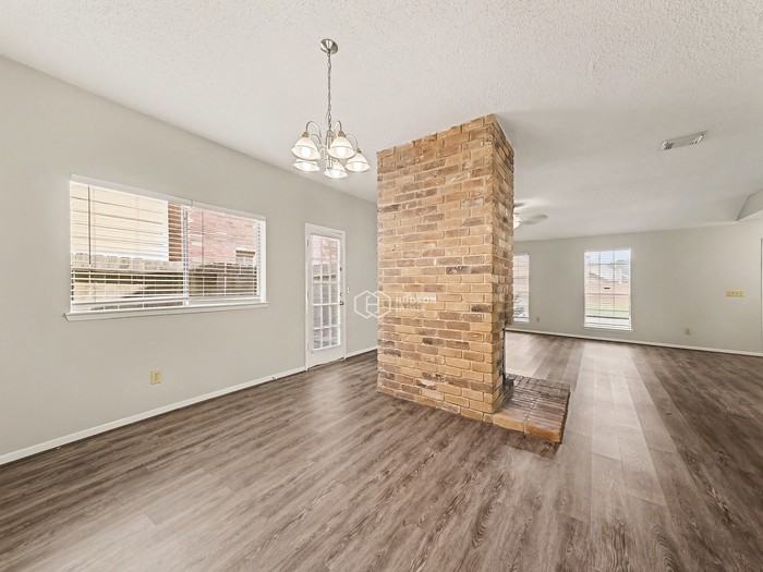 9415 Wallingham Dr - Photo 4 of 27