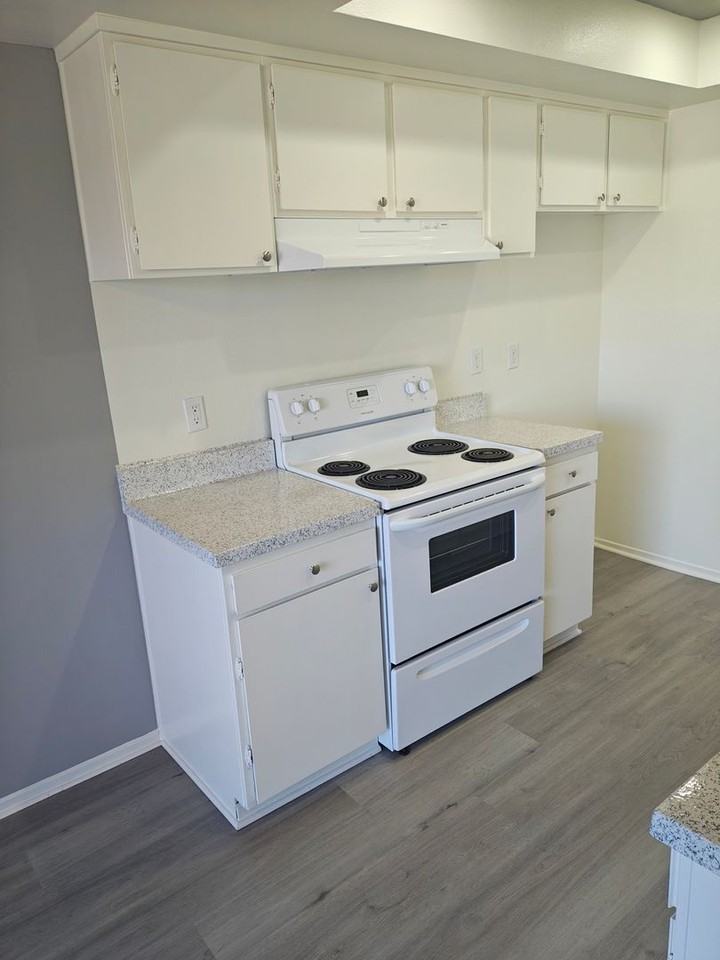 133 Santa Clara Apartments - Photo 2 of 41