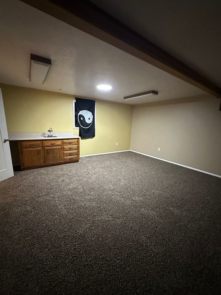 2269 W Skyview Dr - Photo 4 of 25