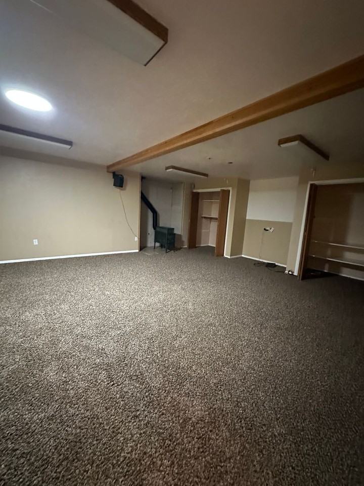2269 W Skyview Dr - Photo 5 of 25