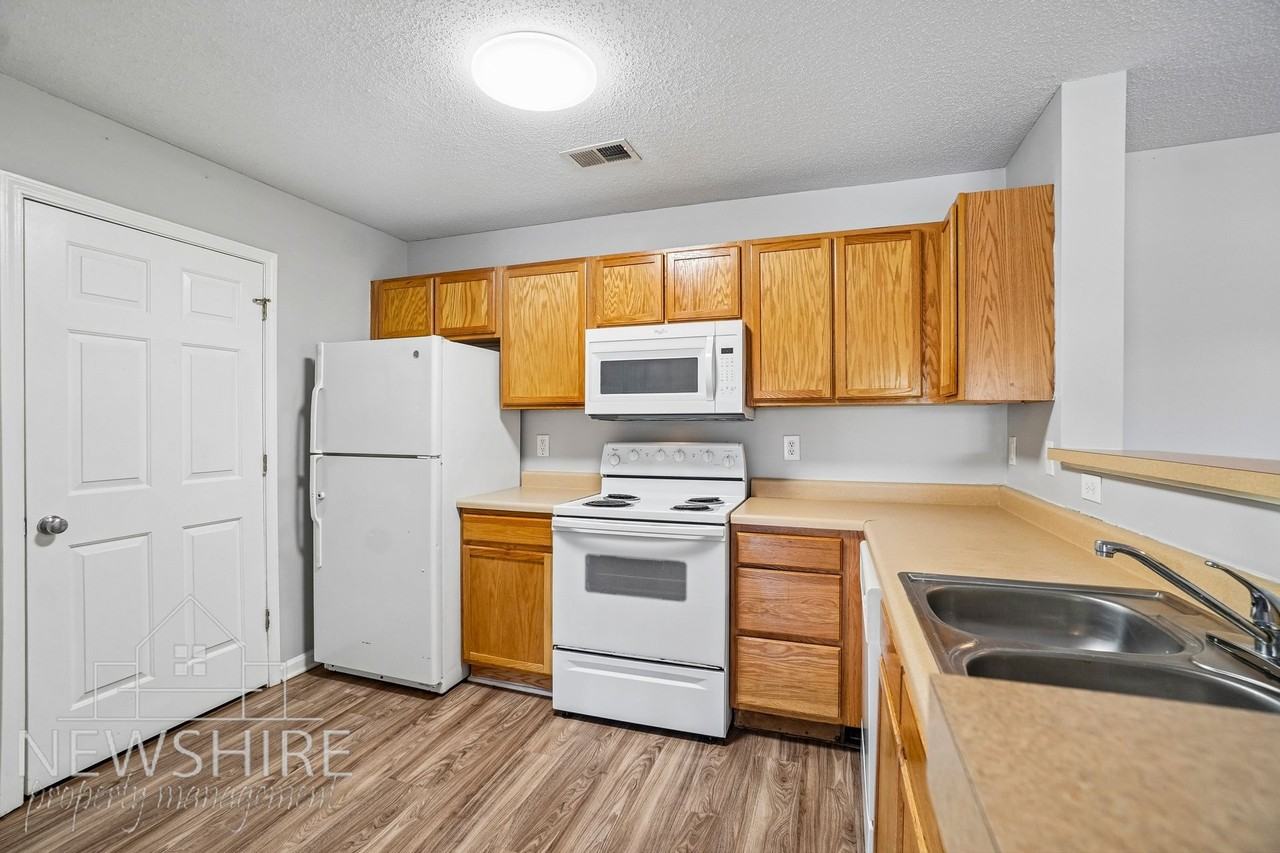 Fusion Pointe - Photo 4 of 50