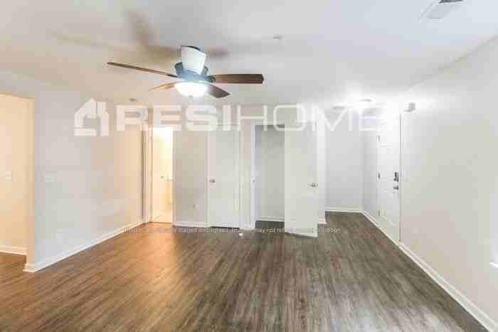 211 Coral Cir - Photo 6 of 20