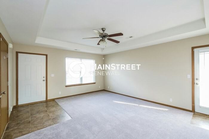209 Palmer Ct - Photo 4 of 16
