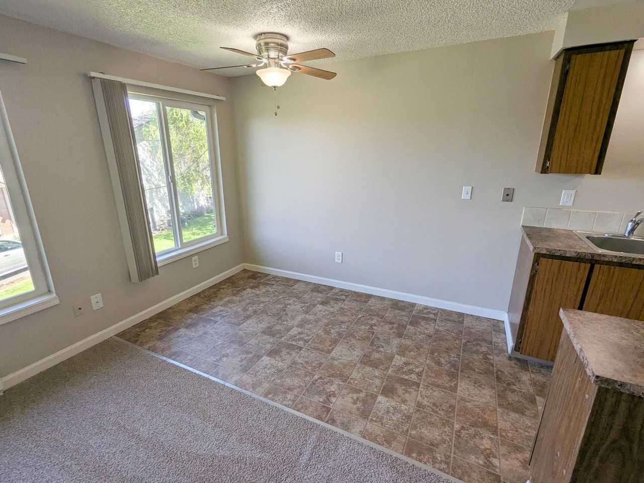 Apartment Complex ~ Murphy Manor - Photo 5 of 12