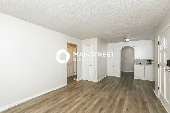 5225 E 20th Pl - Photo 5 of 17