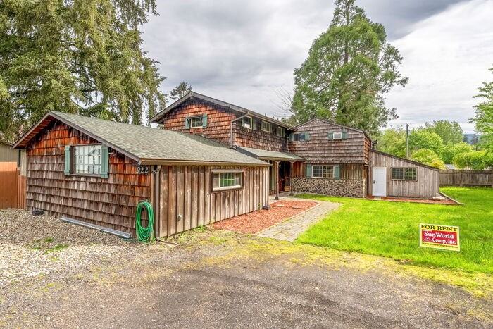 922 1st Ave Sw - Photo 2 of 40
