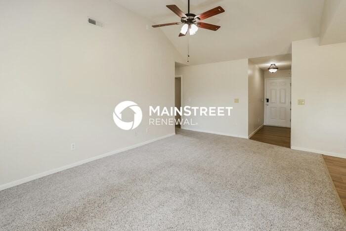 420 Se Alger Dr - Photo 3 of 16