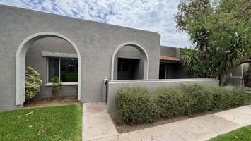 featured image of 7206 North Vía De Paesia