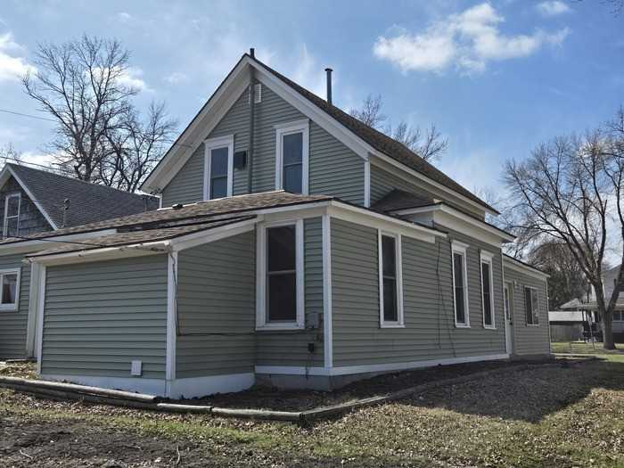 732 N 5th St - Photo 2 of 27