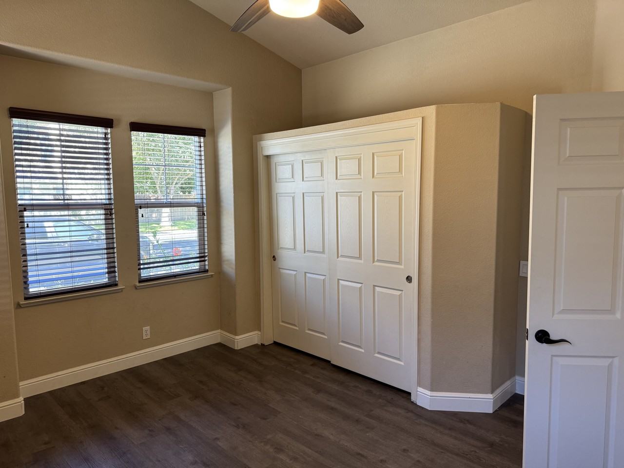 2125 Woodbury Dr #NA - Photo 3 of 11