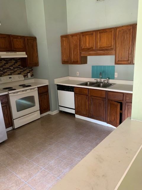 10 Daveitta Dr #NA - Photo 5 of 23