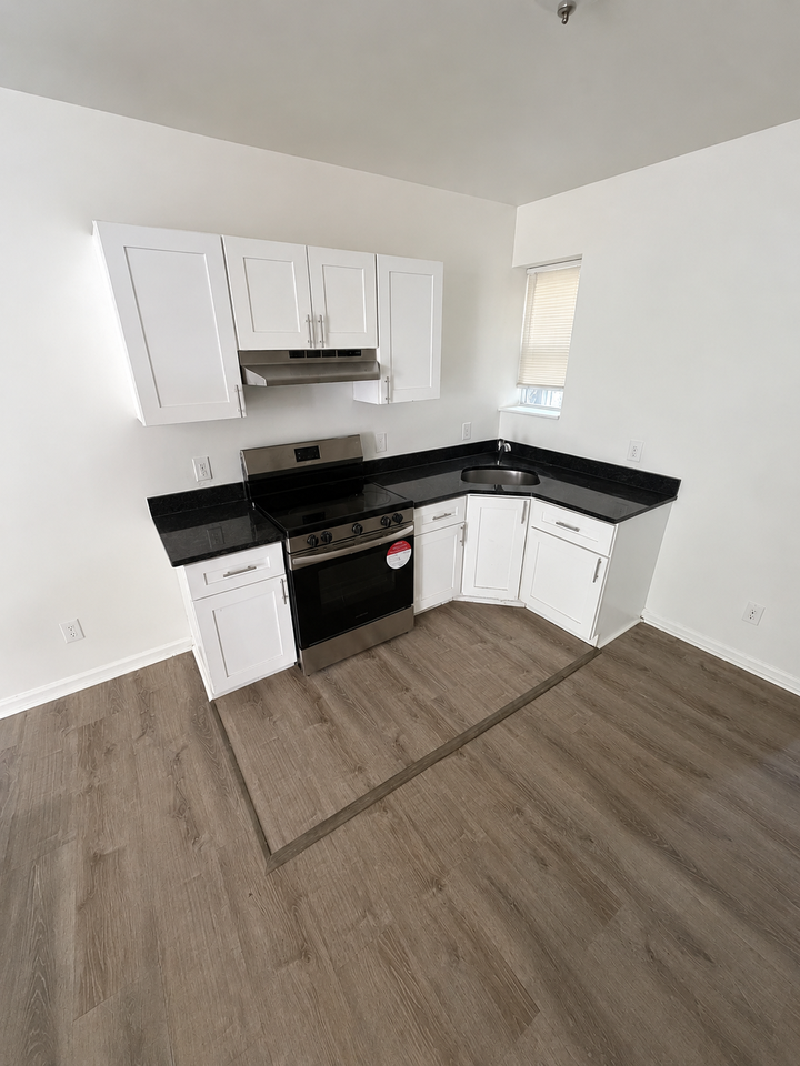 125 N Wilton St #NA - Photo 3 of 20
