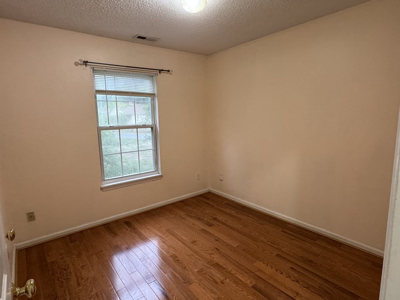 5400 Dorcas St #NA - Photo 4 of 18