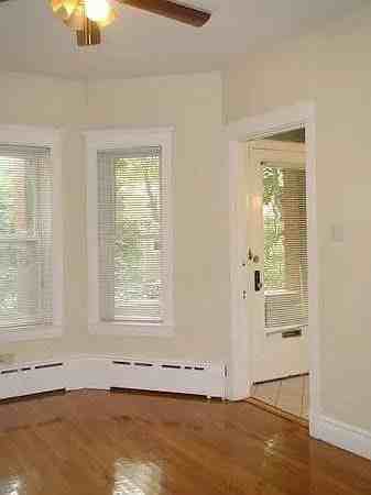 3244 W Belle Plaine Ave #1 - Photo 3 of 9