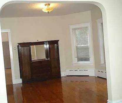 3244 W Belle Plaine Ave #1 - Photo 5 of 9