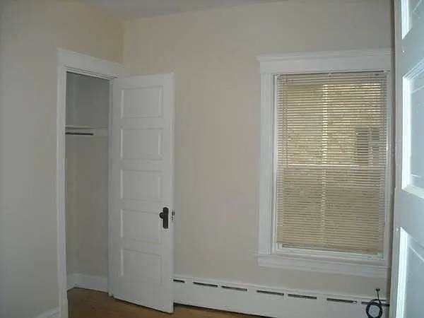 3244 W Belle Plaine Ave #1 - Photo 7 of 9