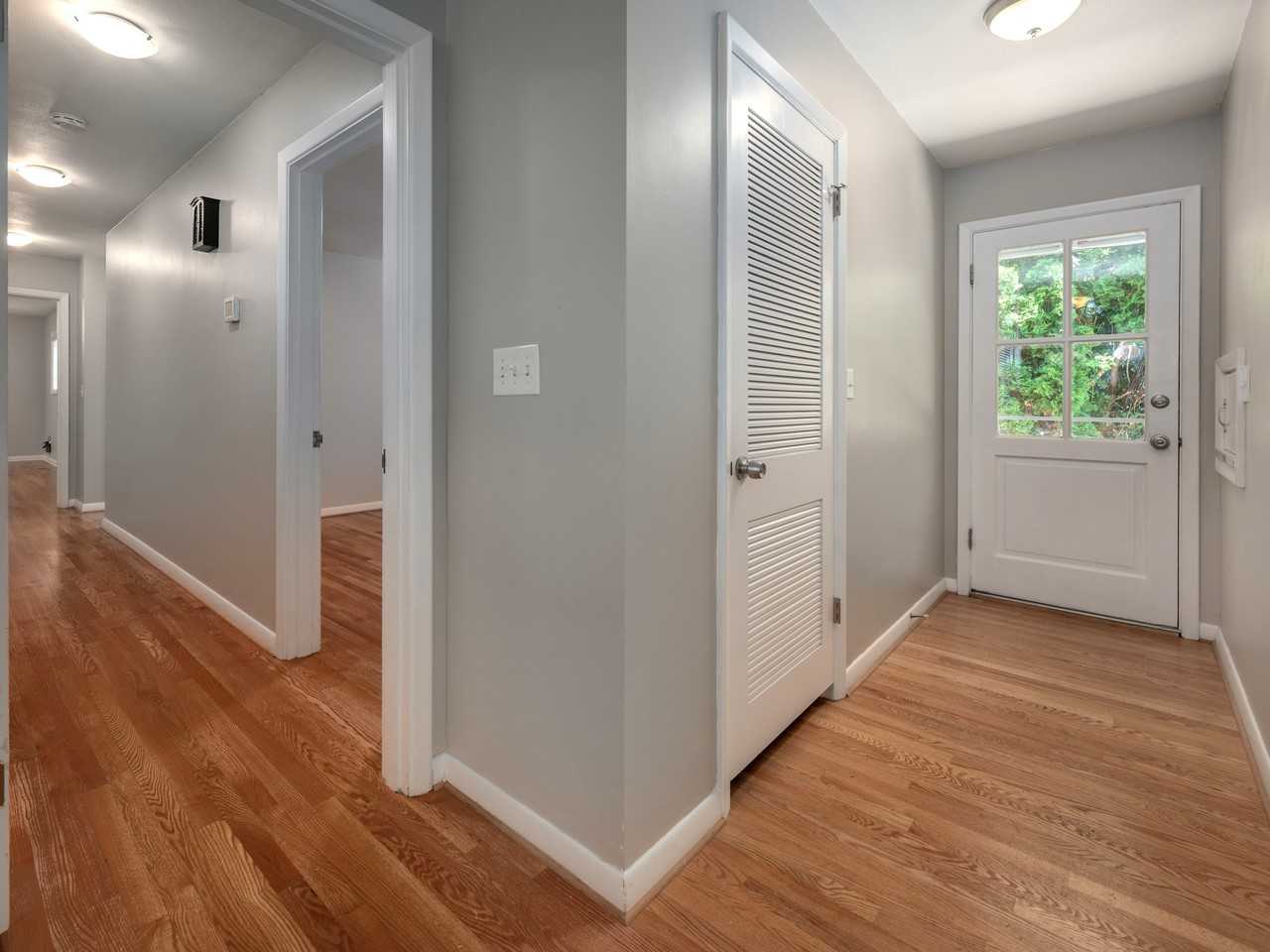 5530 Sw Nicol Rd #NA - Photo 4 of 32