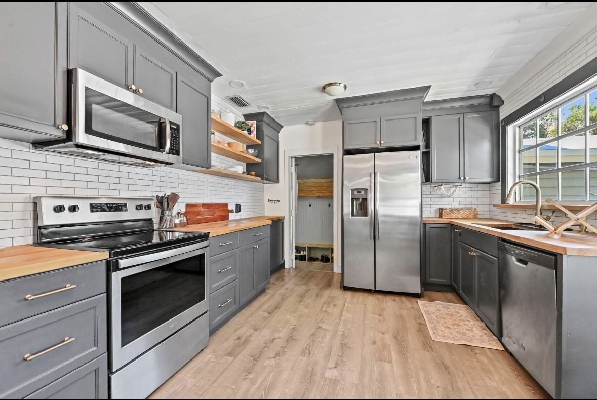 1501 N D St #NA - Photo 5 of 17