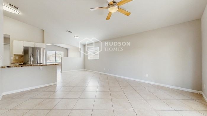 15827 W Adams St - Photo 6 of 30