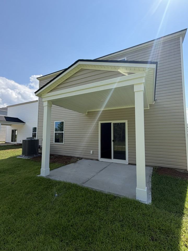 516 Crimson Pointe Dr #NA - Photo 2 of 33