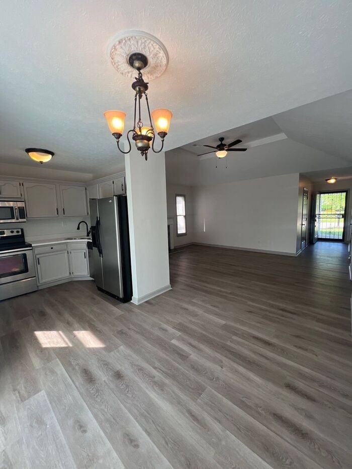 4421 Spring Bay Ct - Photo 3 of 10