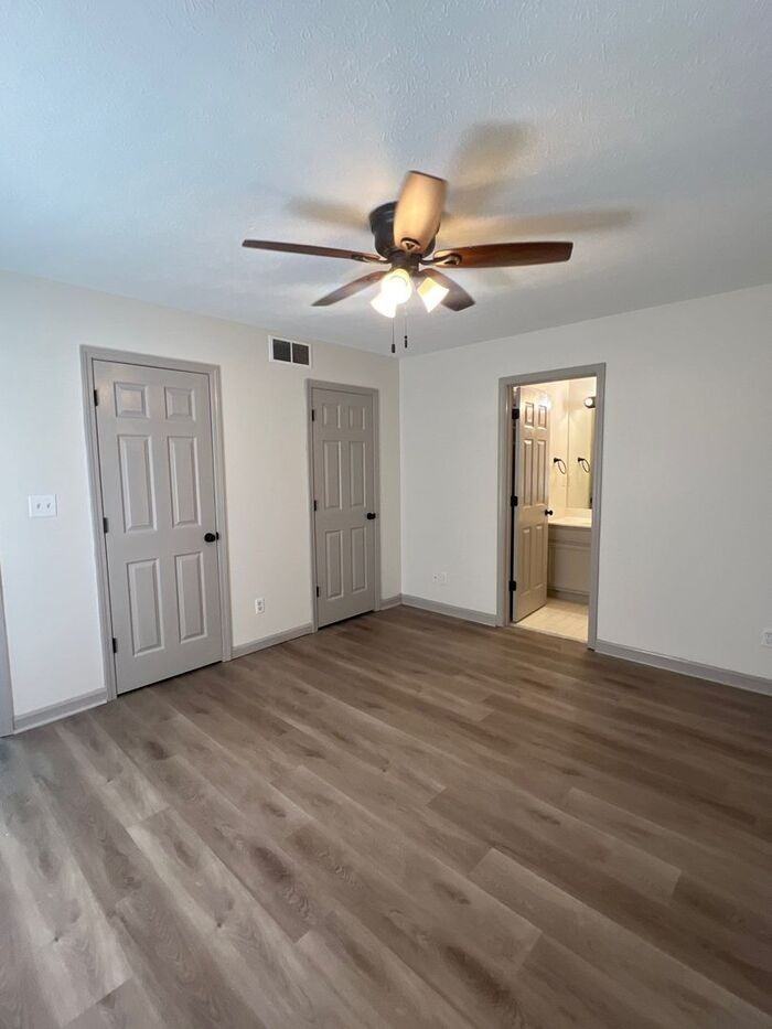 4421 Spring Bay Ct - Photo 5 of 10