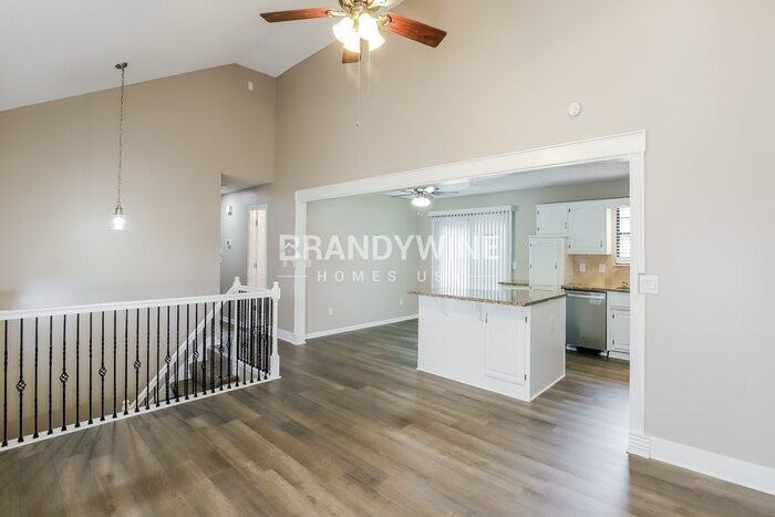521 Se Onyx Dr - Photo 6 of 26