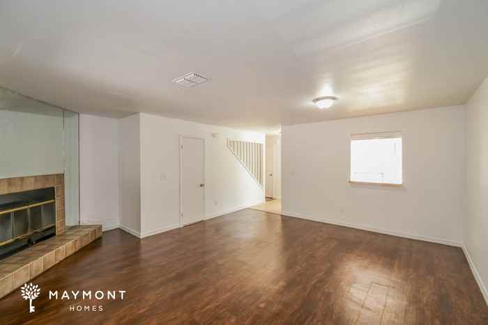 5577 Cabot Dr N - Photo 5 of 13