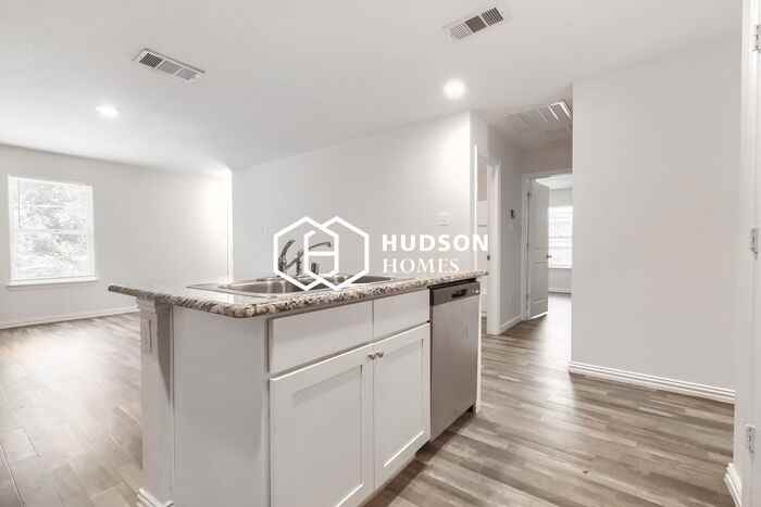 5904 Montague St - Photo 6 of 14