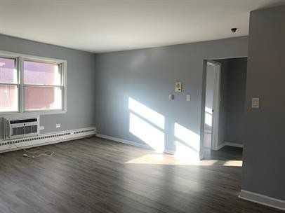 390 Executive Dr #304 - Photo 4 of 5