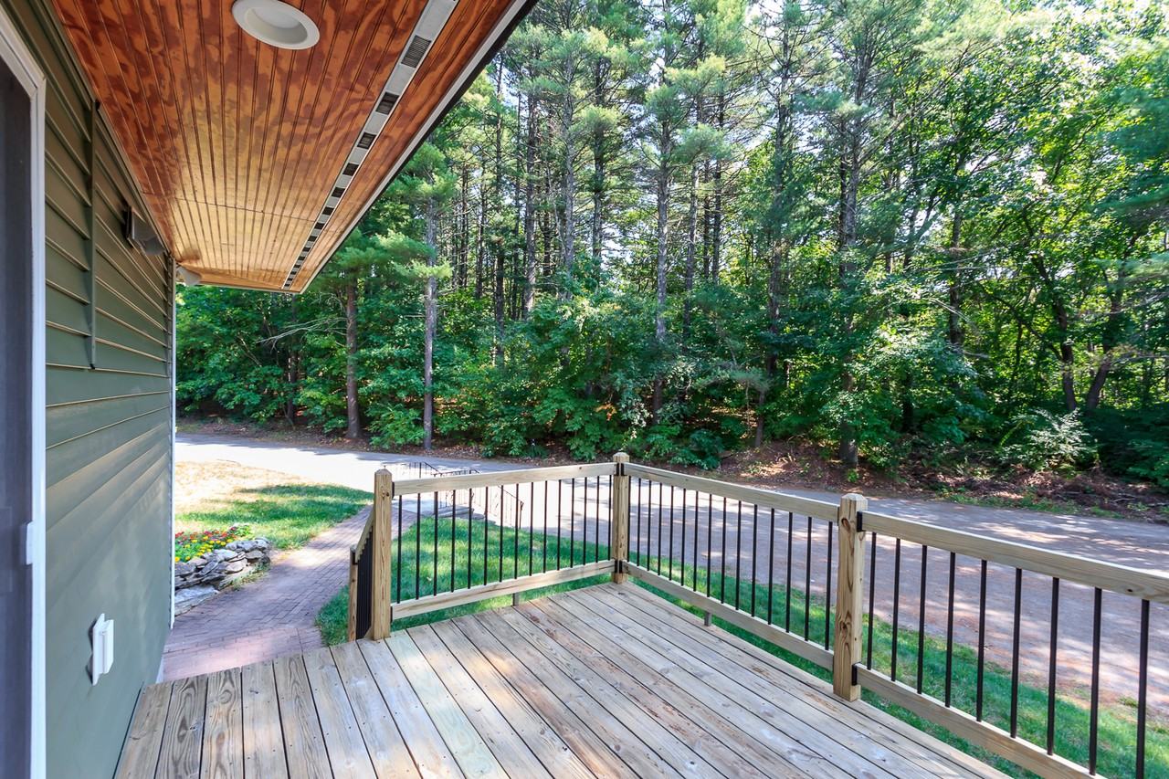 4 Jessica Ln #A - Photo 6 of 34