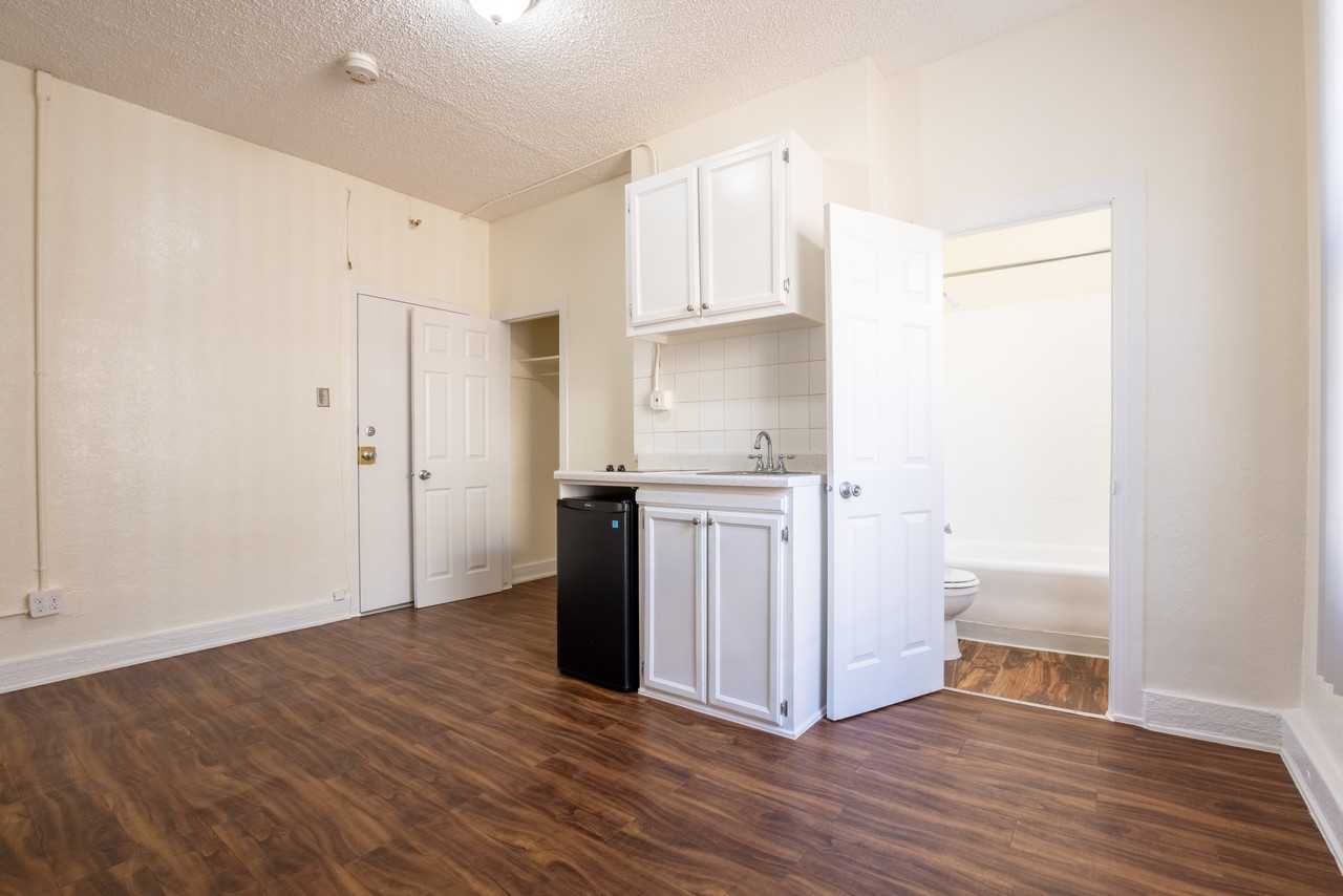 729 South Union Avenue #311 - Photo 3 of 17