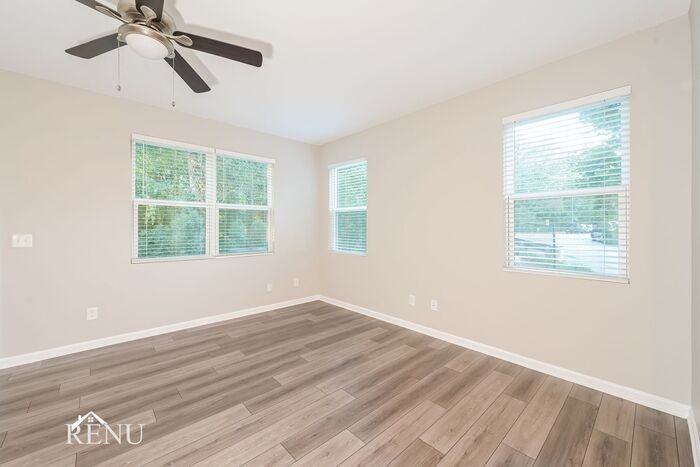 3079 Calcutta St - Photo 5 of 17