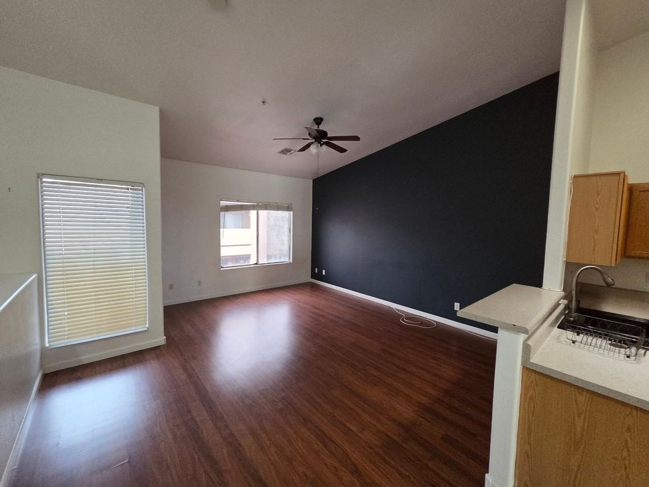 1406 W Emerald Ave #115 - Photo 5 of 17