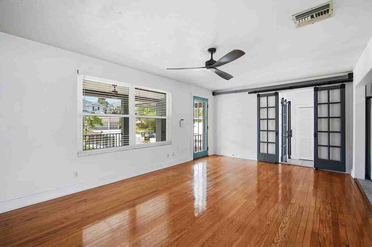 3815 W North B St - Photo 7 of 26