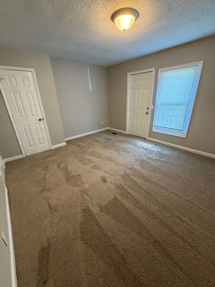 1600 N Rankin Ave - Photo 2 of 10